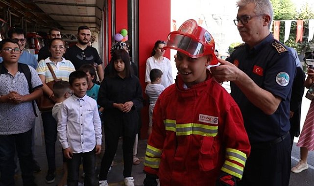 İtfaiyecilik hayali olan çocuğa, Kayseri Büyükşehir Belediye İtfaiyesinden sürpriz