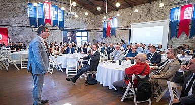 İzmir'de deprem riski ve alınacak önlemler konuşuldu