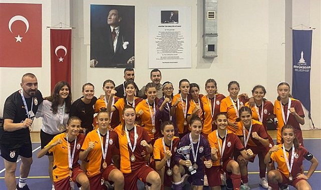 İzmir'de düzenlenen Zafer Kupası tamamlandı