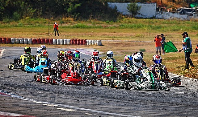 Karting 4. Ayakta Nefes Kesen Mücadele Yaşandı