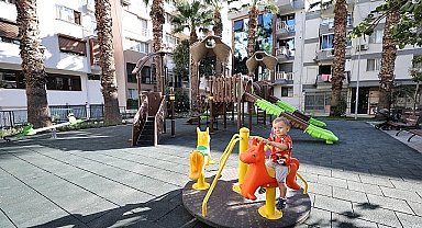 Konak'ın parkları yenileniyor