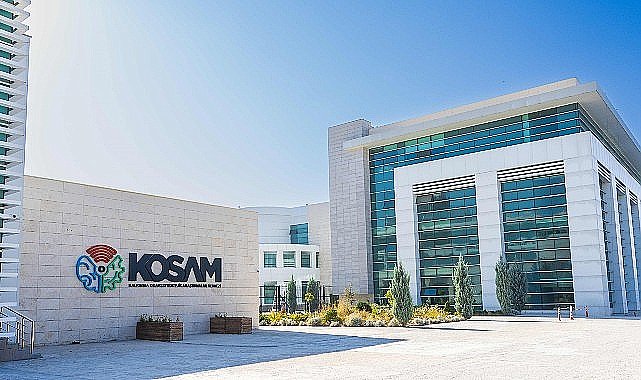 “KOSAM'IN 'Üçüncü Dünya Savaşı'nın Ayak Sesleri' Raporunda Kritik Tespitler Yer Aldı