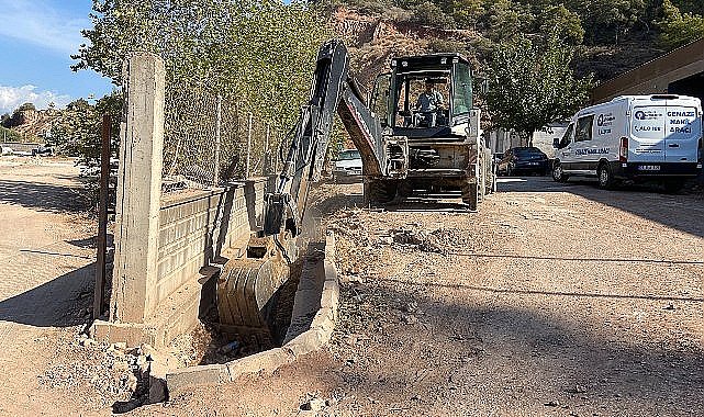 Kumluca Şehir Mezarlığı'na cenaze hizmet birimi açıldı