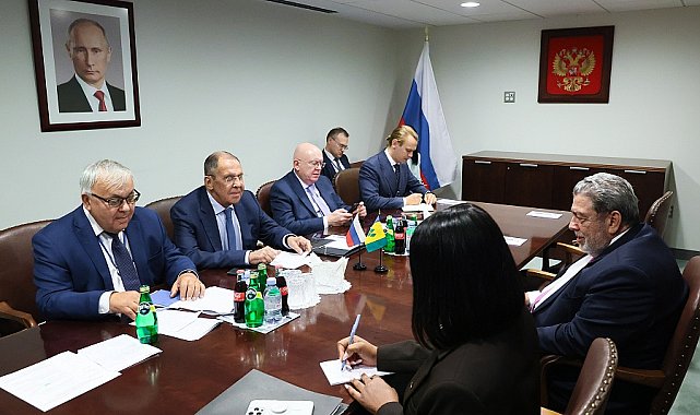 Lavrov, Saint Vincent ve Grenadinler Başbakanı Gonsalves ile görüştü