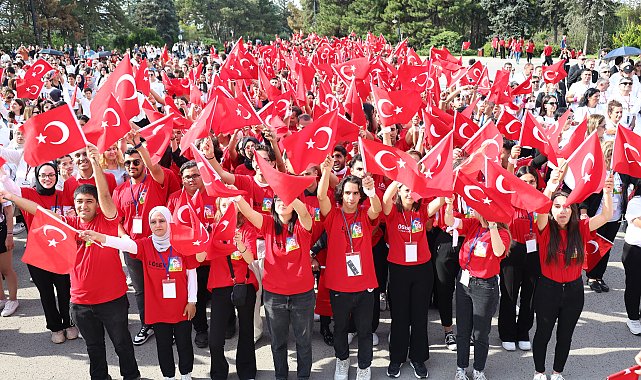 LÖSEV'den Anıtkabir'de büyük buluşma