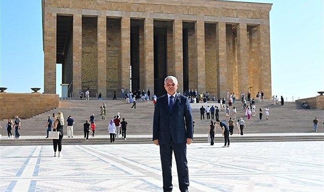 Mamak Belediye Başkanı Şahin’den Anıtkabir’e ziyaret
