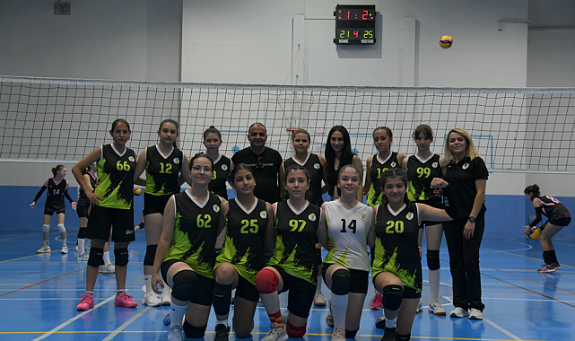 Mamak Belediyesi voleybol takımı Pilten’i 1-3 yendi
