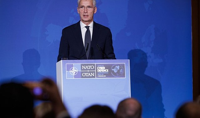 NATO Genel Sekreteri Stoltenberg: Ukrayna'nın geleceğinin NATO'dadır