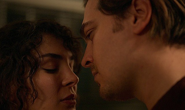 Netflix, başrolünde Çağatay Ulusoy'un yer aldığı