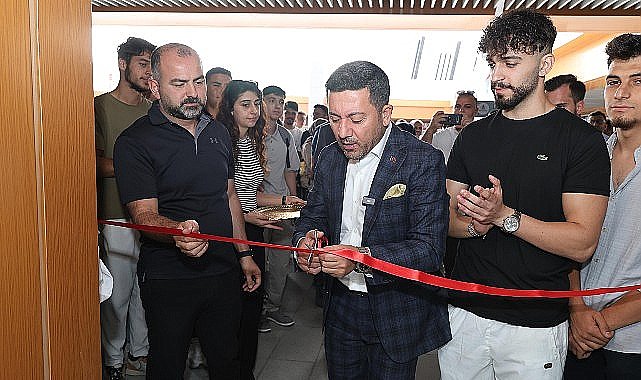 Nevşehir Belediyesi tarafından Nevşehir Hacı Bektaş Veli Üniversitesi Kampüsü içerisinde oluşturulan Nevşehir Belediyesi Gençlik Ofisi törenle açıldı.