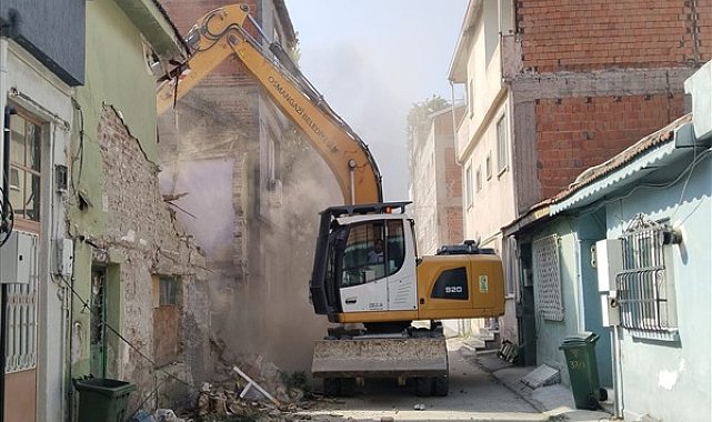 Osmangazi’de metruk bina temizliği