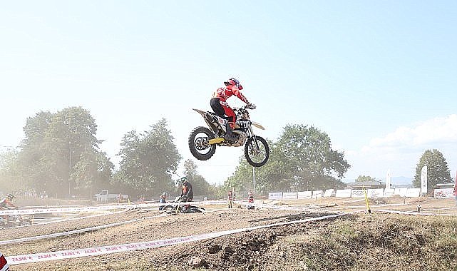 Süper Enduro Şampiyonası nefes kesti
