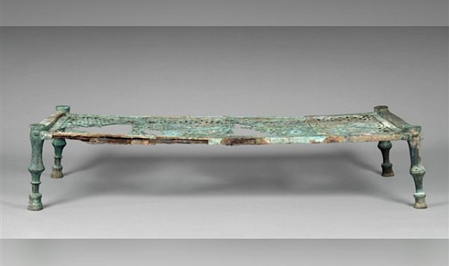 Tarihi sedir Kline Getty Müzesi’nden Türkiye’ye iade edildi