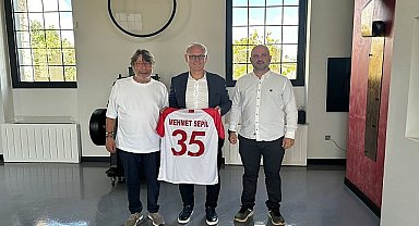 THF Başkanı Uğur Kılıç İzmir'de Hentbolun Gelişimi İçin Görüşmelerde Bulundu