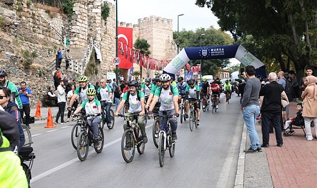 “Tophane-Nilüfer-Mudanya Bisiklet Turu” bisiklet tutkunlarını bir araya getirdi