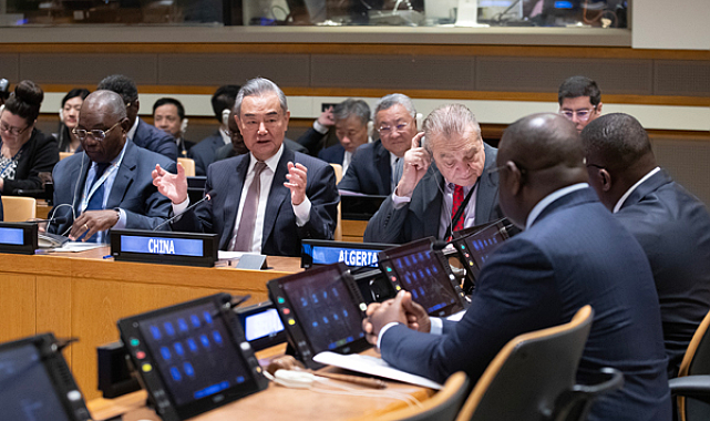 Wang Yi: BMGK siyasi zıtlaşmanın arenası olmamalı