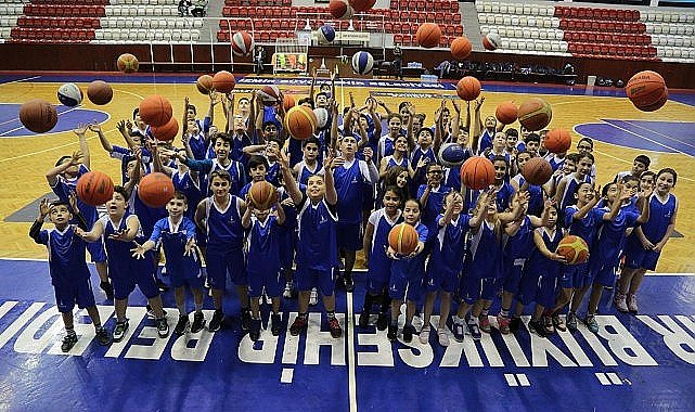 Yaz spor okullarından 25 bin kişi yararlandı