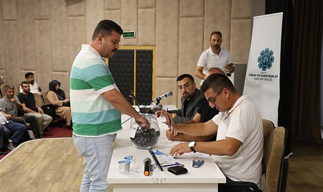 Yeni Kamyon Garajı’nda hak sahibi esnaflar için kuralar çekildi