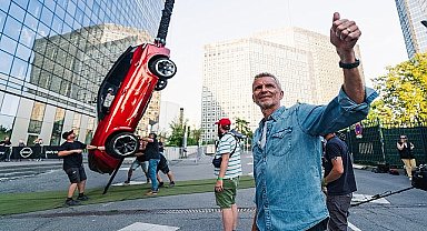 Yeni Nissan Qashqai, Dünya bungee jumping rekorunu kırdı