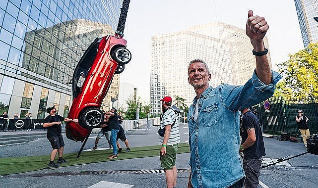 Yeni Nissan Qashqai, Dünya bungee jumping rekorunu kırdı