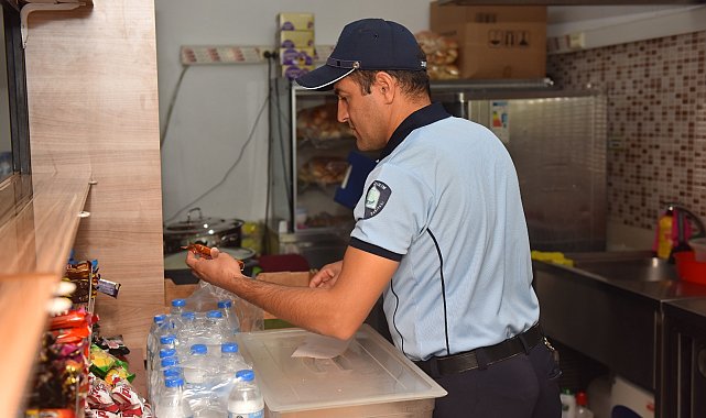 Yıldırım Belediyesi Zabıta ekipleri, ilçedeki okullarda kantin denetimleri yapıyor