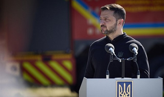 Zelenski, Devlet Acil Durum Hizmetleri'nin personeliyle bir araya geldi