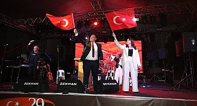 29 Ekim Cumhuriyet Bayramı'nın101. yılı Menderes'te coşkuyla kutlandı.