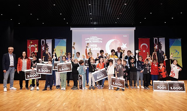 29 Ekim Cumhuriyet Bayramı ve Ata’ya Saygı Kupası Satranç Turnuvası yapıldı
