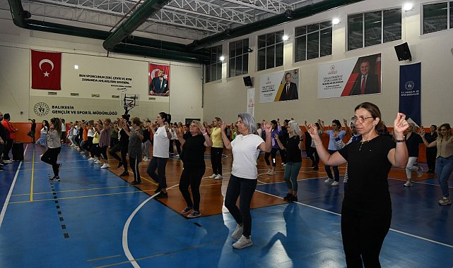 29 Ekim’de 500 kişilik zeybek gösterisinin hazırlıkları sürüyor