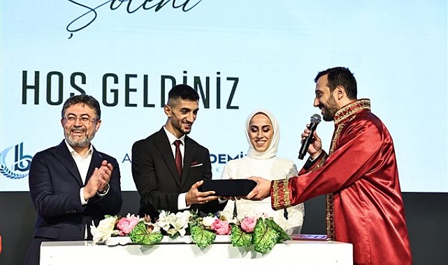 Bağcılar’da 7 çift, Bakan Yumaklı’nın şahitliğinde dünya evine girdi