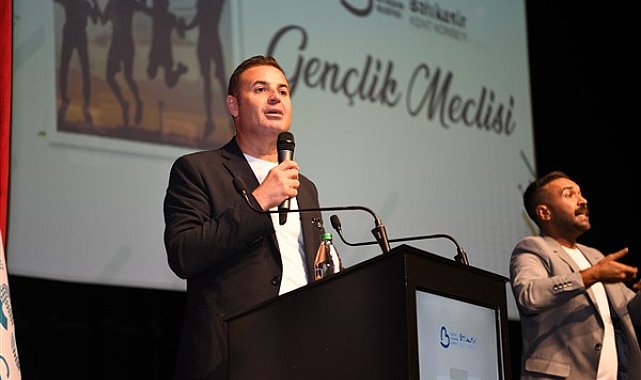 Başkan Akın: Gençlerimizle omuz omuza çalışacağız