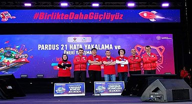 Başkan Altay TEKNOFEST'e Damga Vuran Kapsül Takımlarını Tebrik Etti