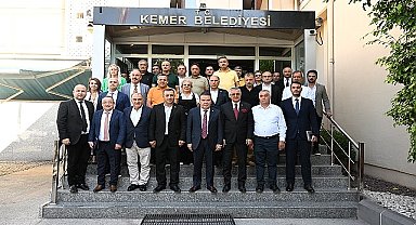 Başkan Böcek Kemer ve Kumluca'yı ziyaret etti