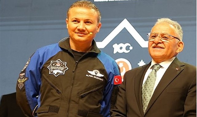 Başkan Büyükkılıç, ilk Türk astronotu Gezeravcı'yı Bilim Şenliği'ne davet etti