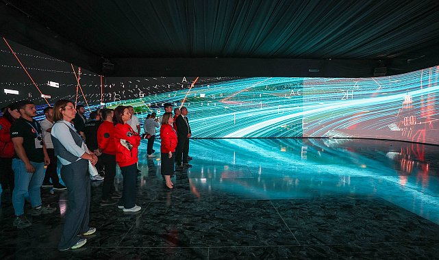 Başkan Şahin, Adana’da düzenlenen TEKNOFEST’i ziyaret etti