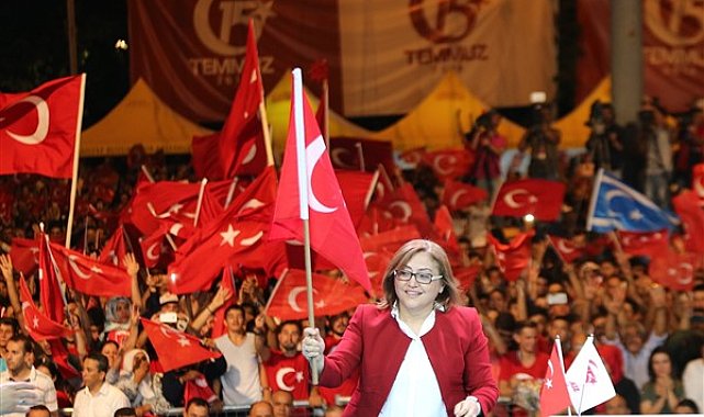 Başkan Şahin'den 29 Ekim Cumhuriyet Bayramı mesajı
