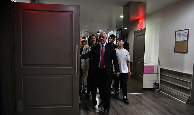 Başkan Şahin, öğrencilere belediyeyi tanıttı
