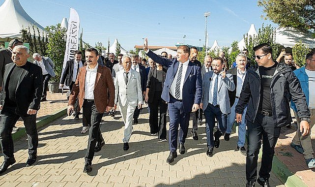 Başkan Tugay: Birlik ve beraberlik içinde bu kumpasları darmadağın edeceğiz