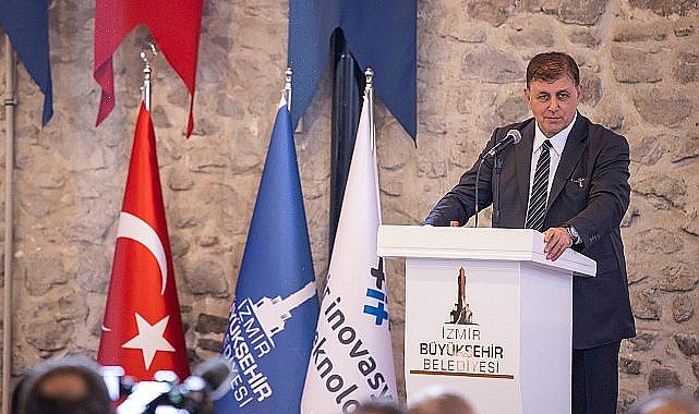 Başkan Tugay'dan akıllı yönetim sistemi hedefi “Dünyanın en ileri şehirlerinden biri haline gelmeyi hedefliyoruz