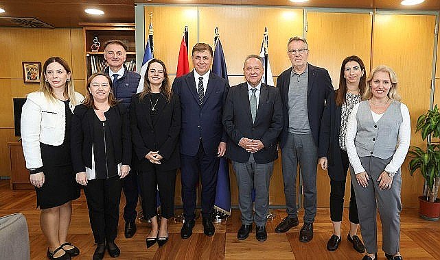 Başkan Tugay Selanik'te “İzmir ile Selanik arasında deniz ve hava ulaşımı için çalışacağız