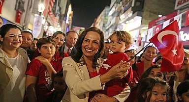 Başkan Ünsal: “Yüreklerimizdeki Cumhuriyet ateşi hiç sönmeyecek!