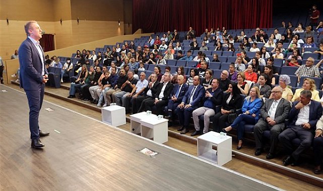 Başkent’in 101. yılı Yenimahalle’de kutlandı