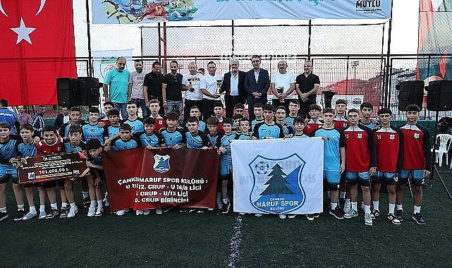 Bayrampaşa Belediyesi'nden spor kulüplerine büyük destek
