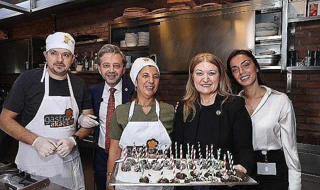 Beyaz Baston Günü'nde farkındalık yaratan atölye çalışması