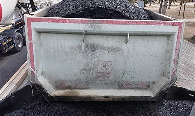 Bolvadin'de tarihin en büyük asfaltlama projesi devam ediyor