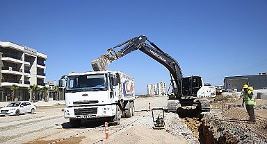 Büyükşehir'den Aksu'da 185 milyonluk altyapı çalışması