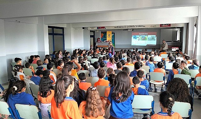 Büyükşehir'den okullarda deprem tatbikatları