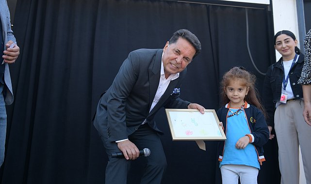 Çocukların ürettiği turşular sokak hayvanları için mamaya dönüştü