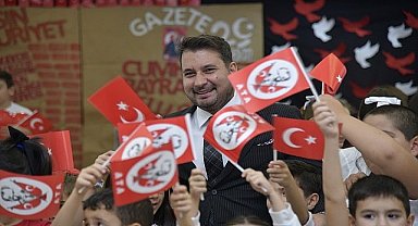 Cumhuriyet'in 101'inci yaşı törenle kutlandı.