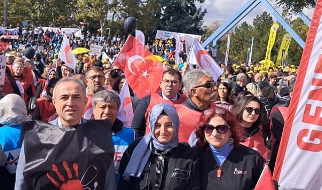 DEVA Partili Karatutlu: Hekimler yok sayılıyor, sağlık sistemi çatırdıyor